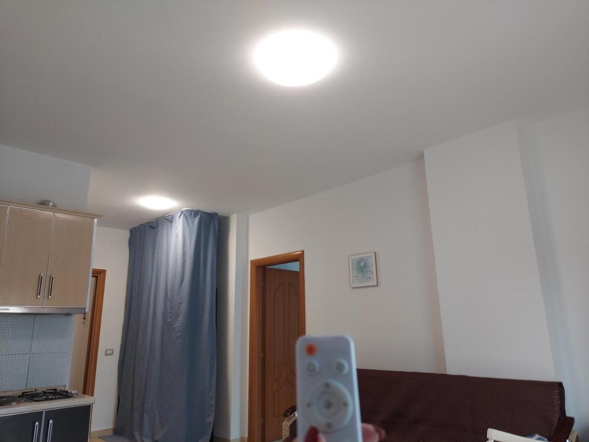Golden Beach Apartments Durres Bagian luar foto