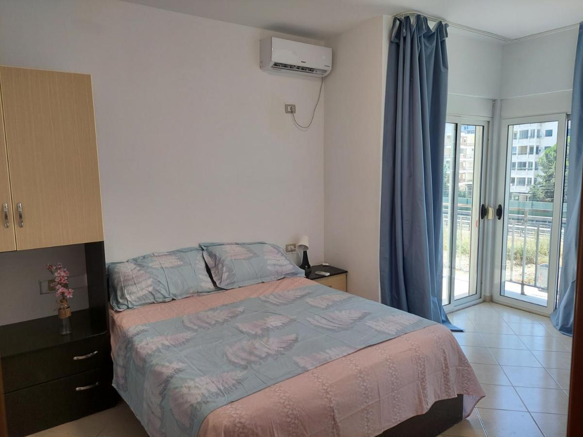 Golden Beach Apartments Durres Bagian luar foto