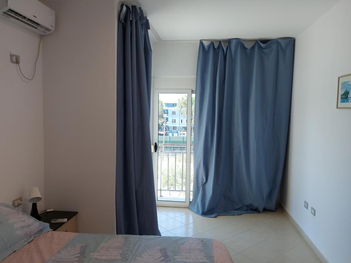 Golden Beach Apartments Durres Bagian luar foto