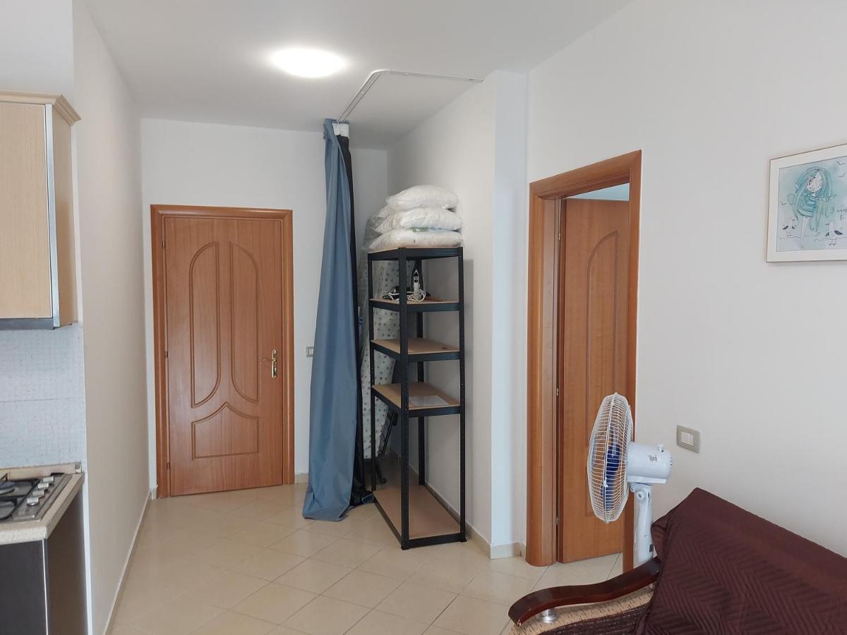 Golden Beach Apartments Durres Bagian luar foto